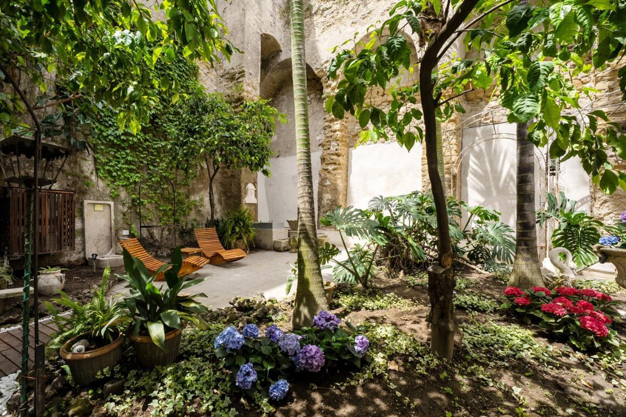 Отель Artemisia Domus - Giardino Неаполь Экстерьер фото